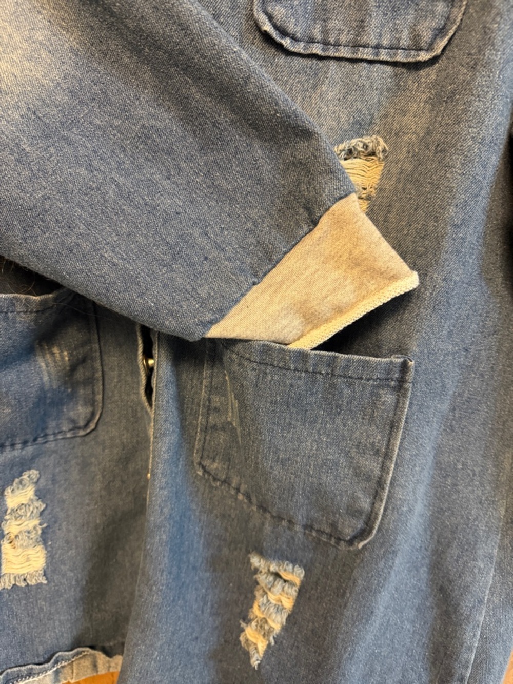 Women’s Distressed Denim Shirt/Jacket Size XL PreOwned - Picture 5 of 9